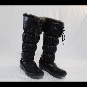 Tall black Pajar boots
